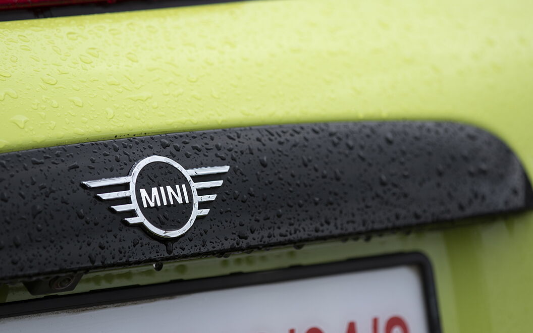 MINI Cooper Convertible Brand Logo
