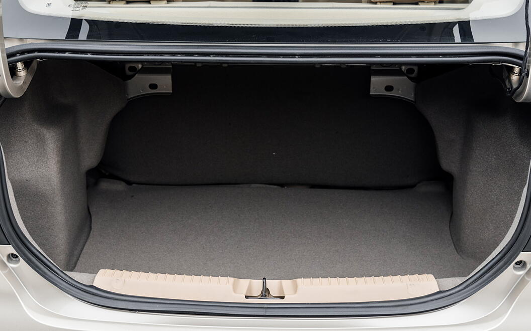 Ford Aspire Bootspace