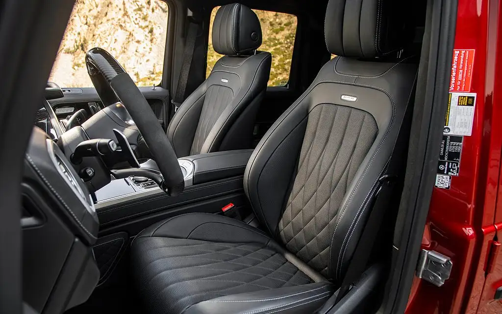 Mercedes-Benz G-Class Front Seats