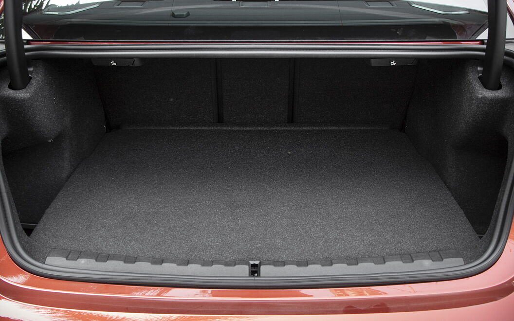 BMW 3 Series Bootspace
