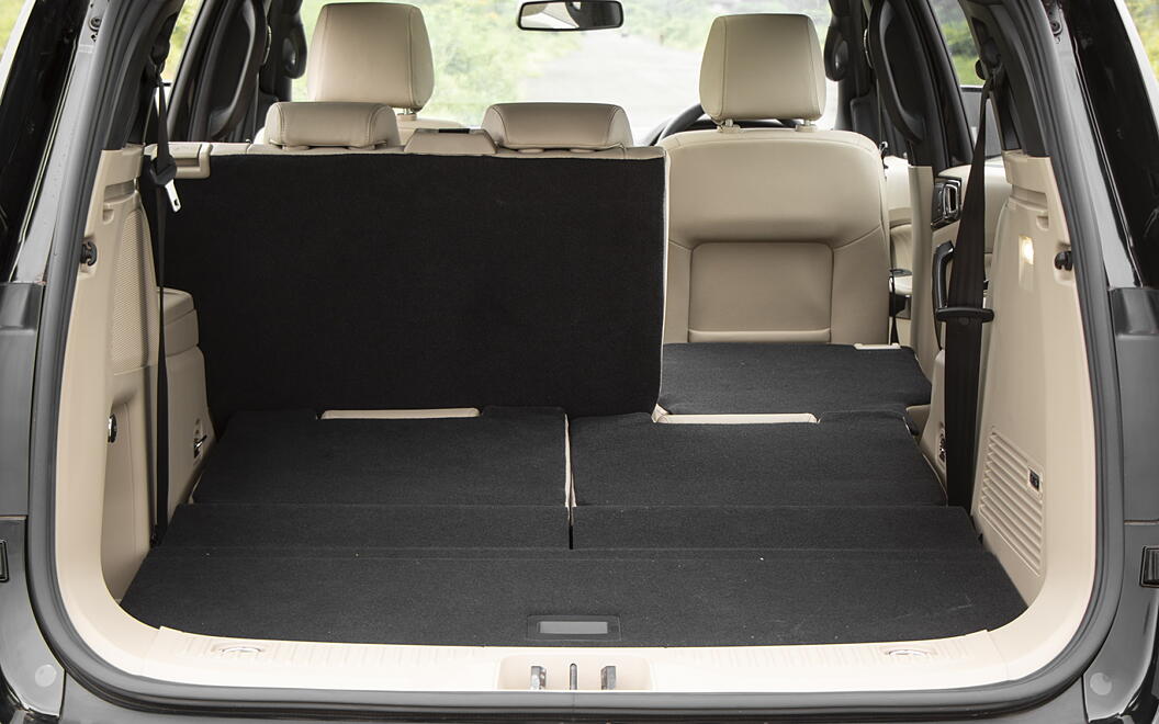 Ford Endeavour Bootspace with Split Seat Folded