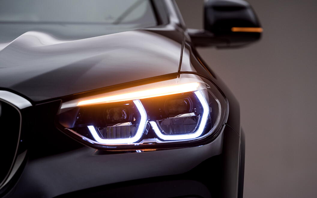 BMW X4 [2019-2022] Turn Indicators