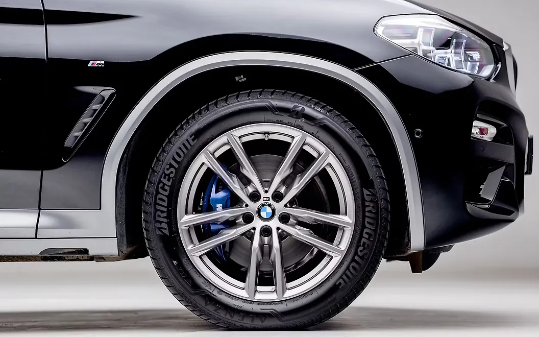 BMW X4 [2019-2022] - Tyre | BMW X4 [2019-2022] Images