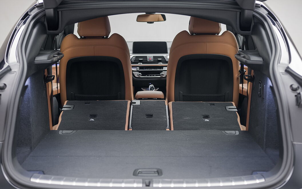 BMW X4 [2019-2022] Bootspace with Folded Seats