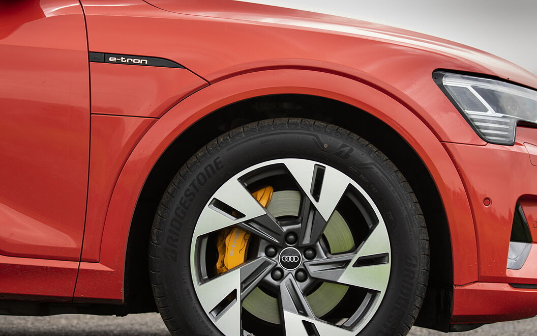 Audi e-tron Front Wheel