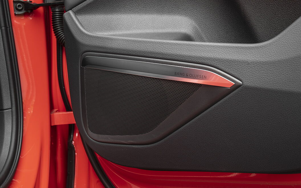Audi e-tron Front Speakers