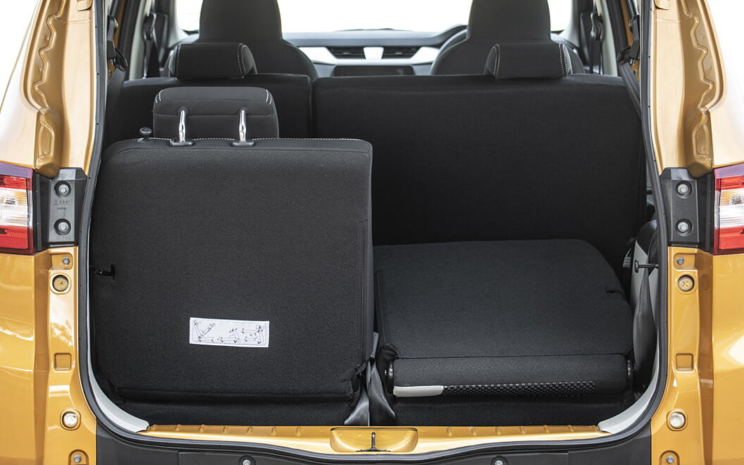 Renault Triber [2019-2023] Bootspace with Split Seat Folded