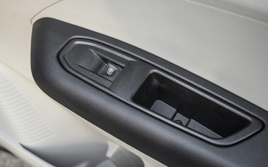 Renault Triber [2019-2023] Passenger Window Controls