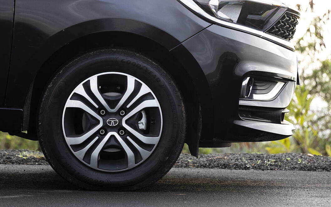 Tata Tiago Front Wheel