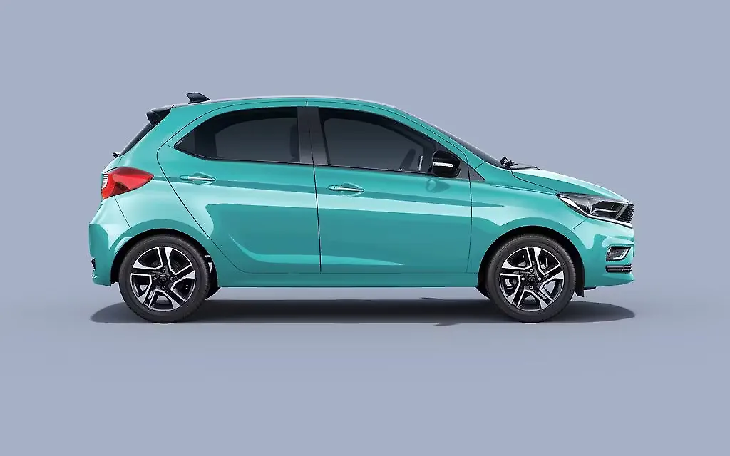 Tata Tiago Right View