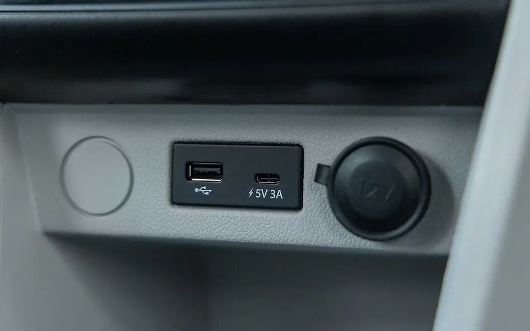 Tata Tiago USB / Charging Port
