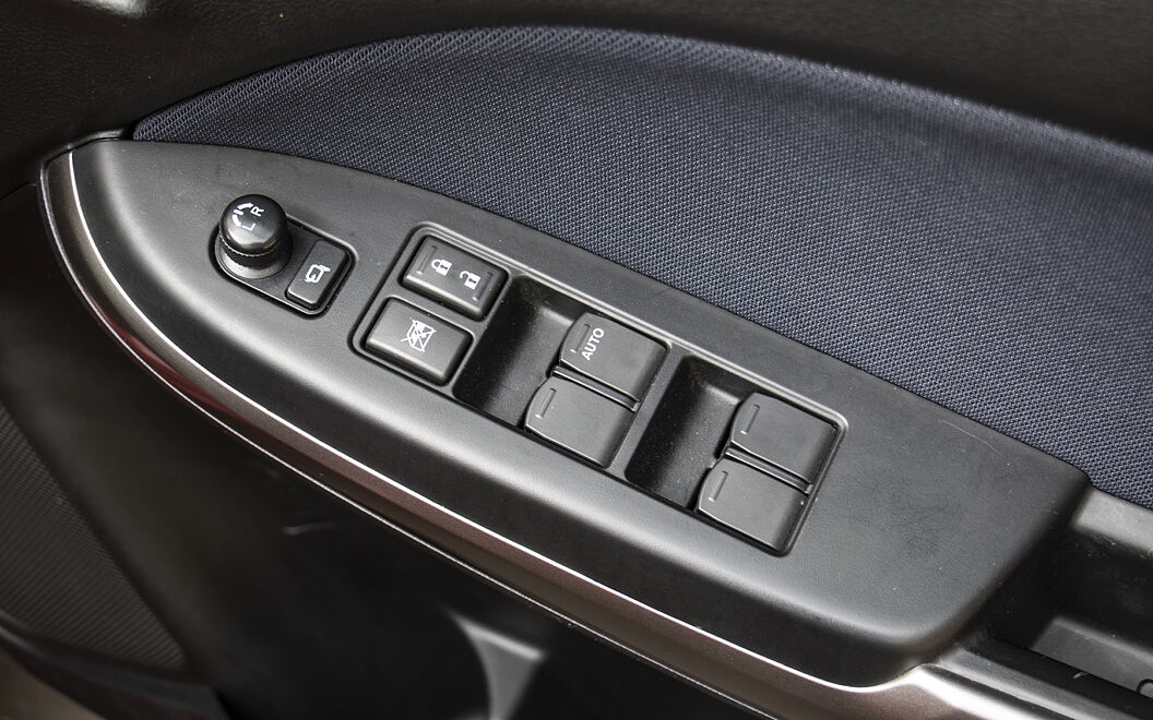Toyota Glanza [2019-2022] Driver Window Controls