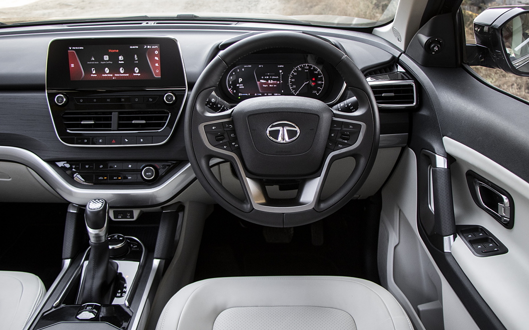 Discontinued Tata Safari 2021 Images   Safari Interior Steering Wheel 