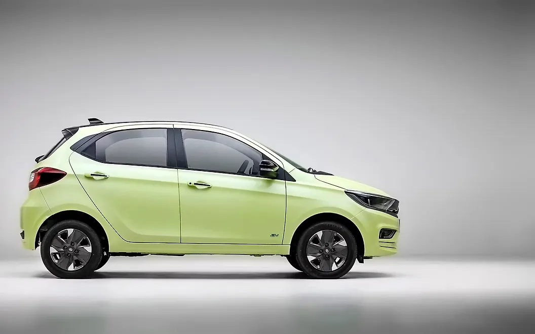 Tata Tiago EV Right View