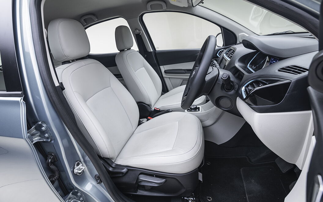 Tata Tiago EV Front Seats