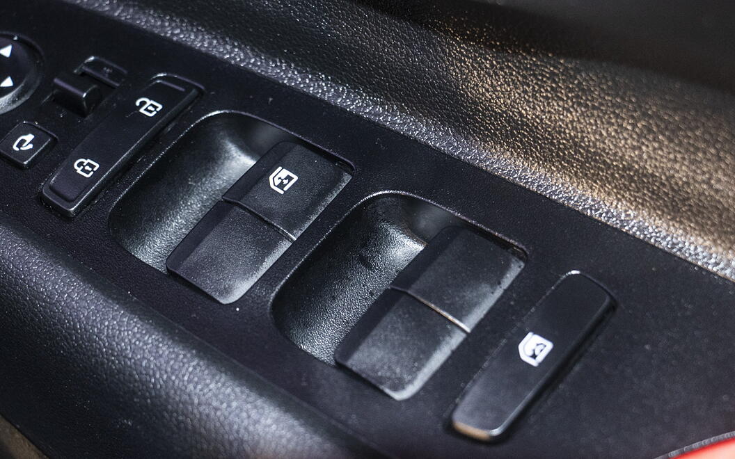 Hyundai i20 Driver Window Controls