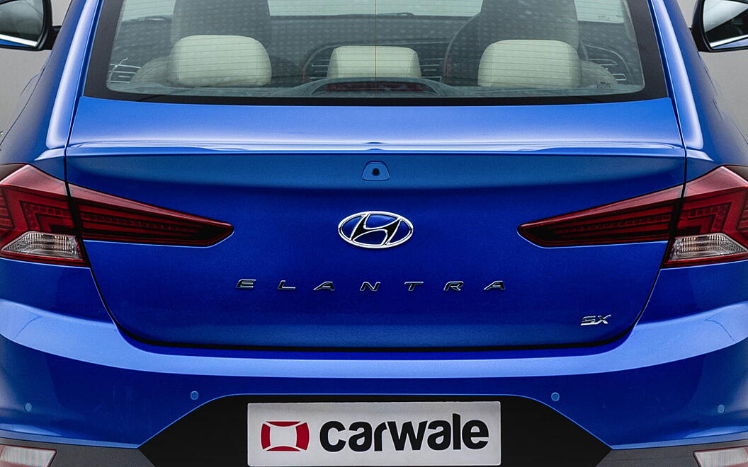 Hyundai Elantra - Back View | Hyundai Elantra Images