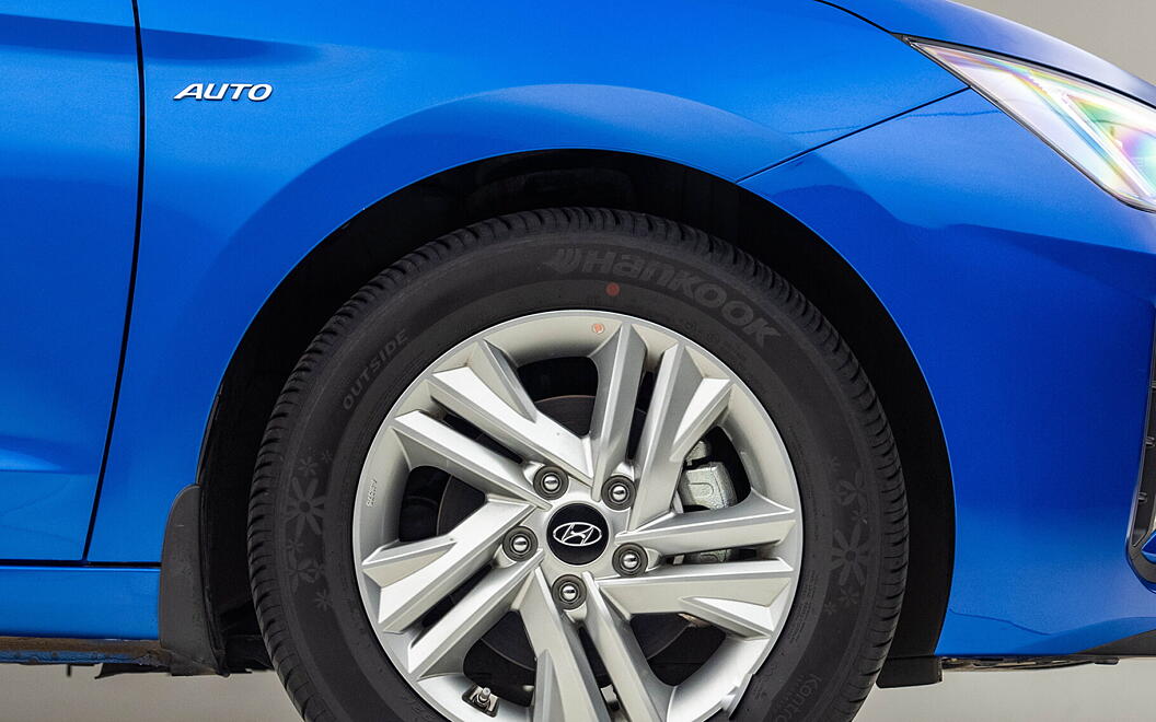 Hyundai Elantra Front Wheel