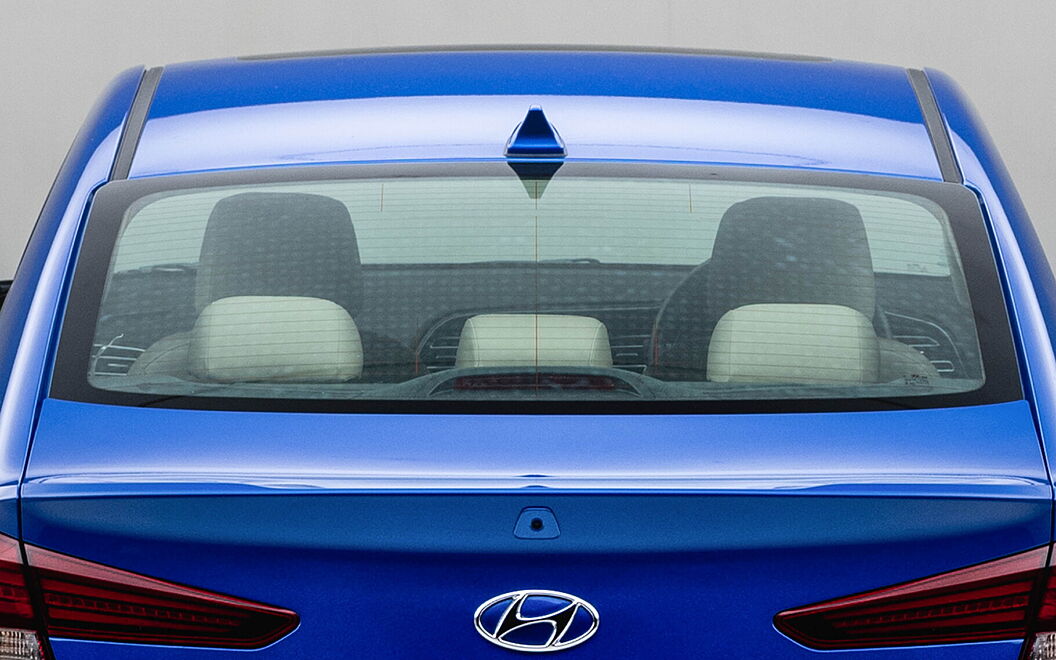 Hyundai Elantra Rear Windscreen