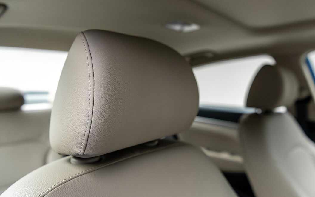 Hyundai Elantra Front Seat Headrest