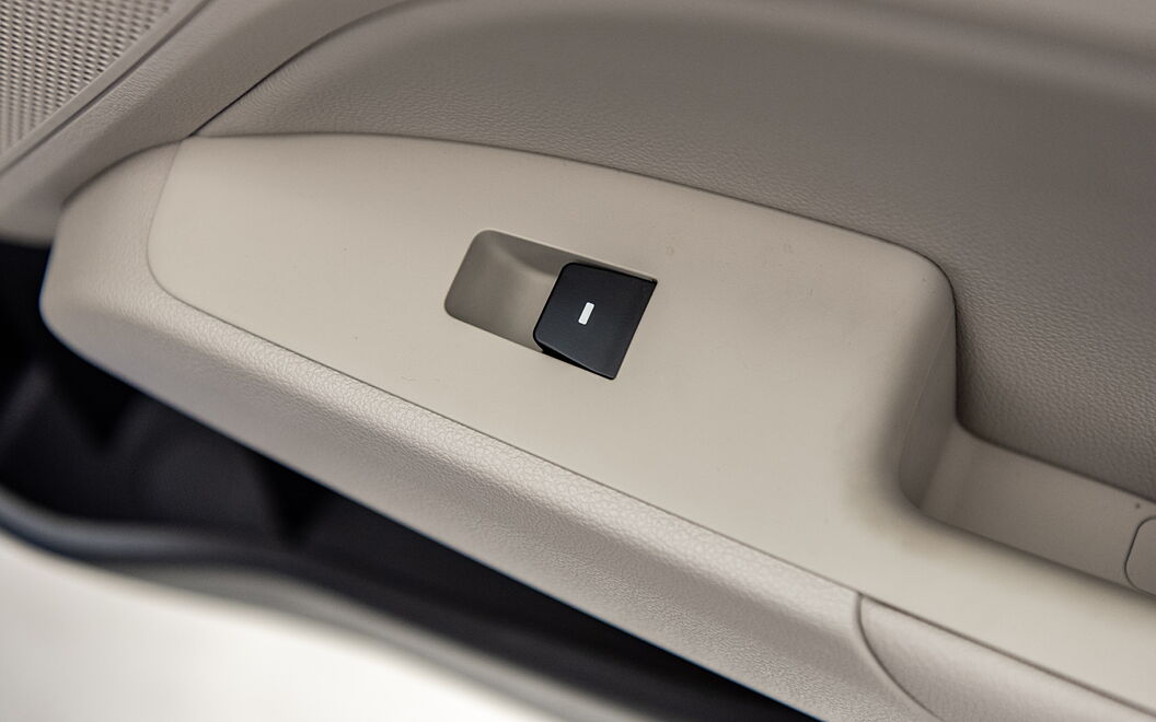 Hyundai Elantra Passenger Window Controls