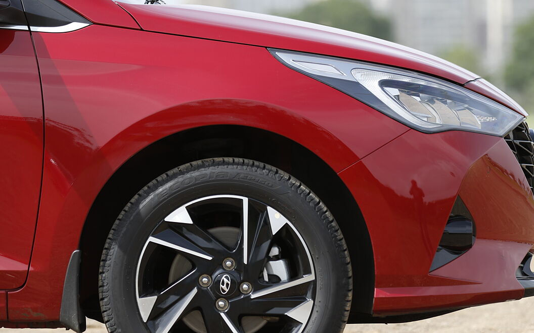Hyundai Verna [2020-2023] Front Wheel