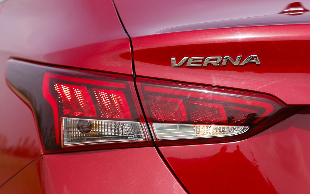 Hyundai Verna [2020-2023] Tail Light