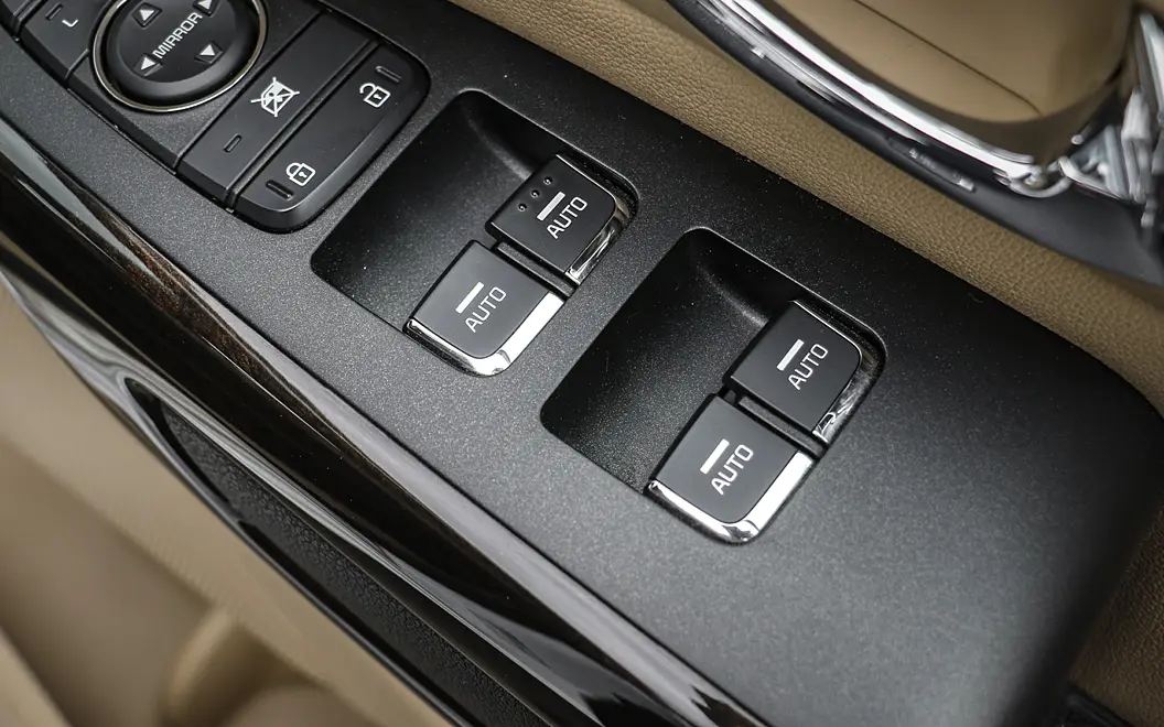 Kia Carnival Driver Window Controls