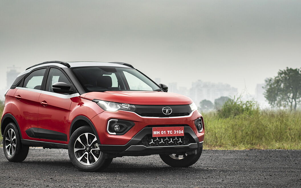 Tata Nexon [2020-2023] Front Right View