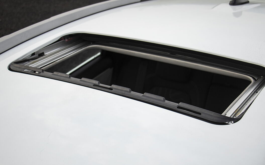 Tata Nexon [2020-2023] Sunroof