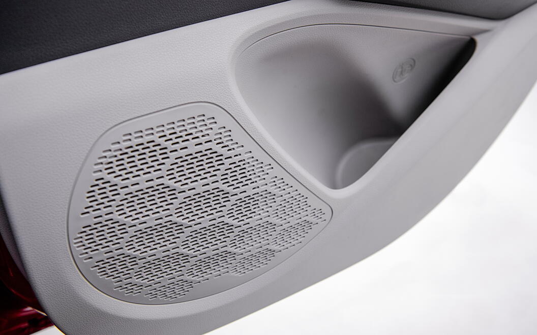 Hyundai Aura Rear Speakers