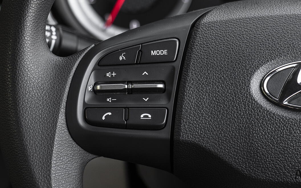 Hyundai Aura Steering Mounted Controls