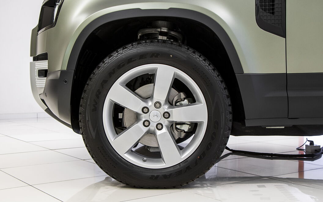 Land Rover Defender [2020-2021] Tyre