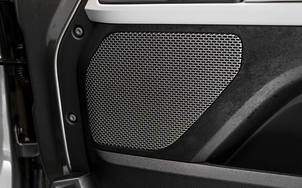 Land Rover Defender [2020-2021] Front Speakers