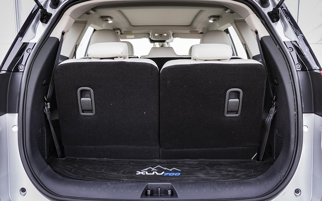 Mahindra XUV700 Bootspace