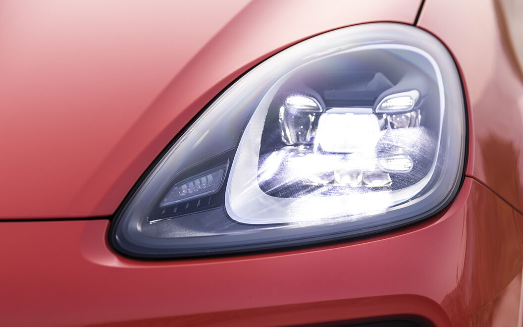 Porsche Cayenne Coupe Head Light