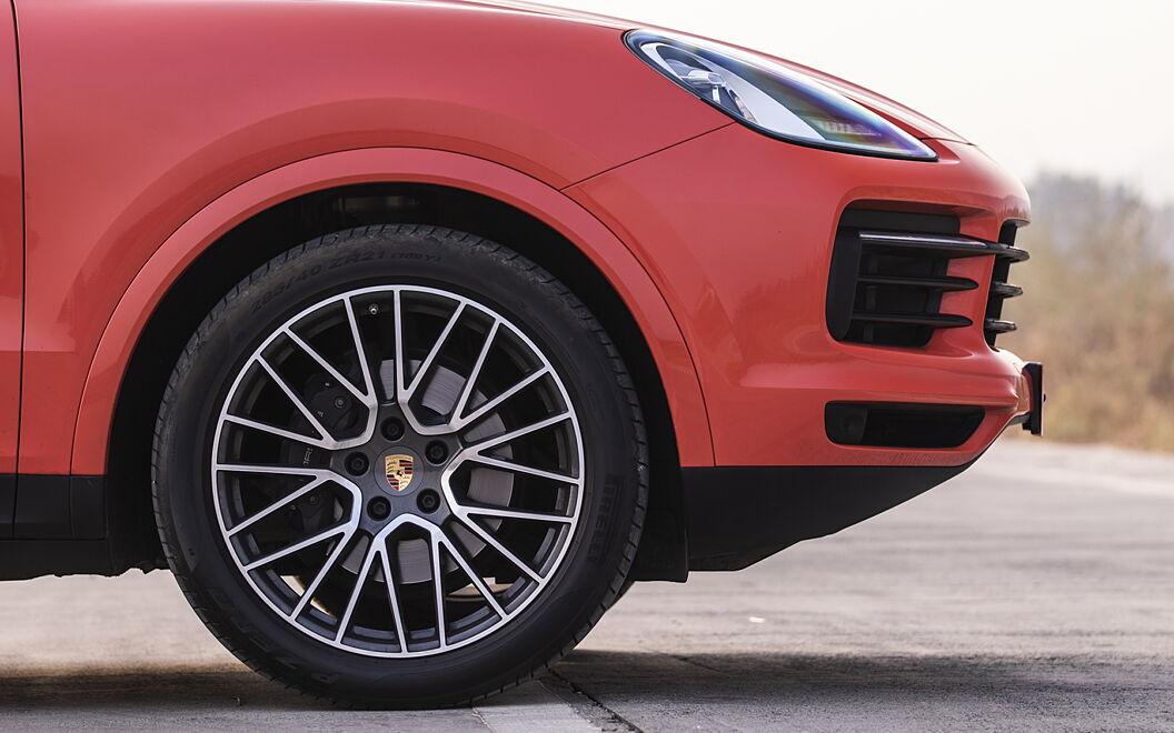 Porsche Cayenne Coupe Tyre