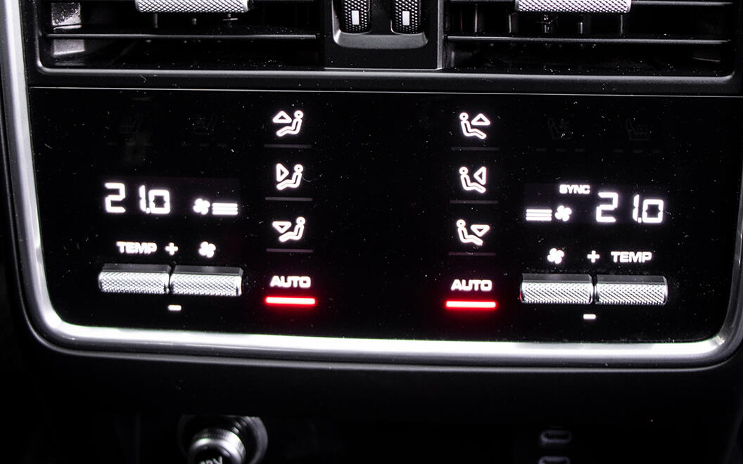 Porsche Cayenne Coupe AC Controls