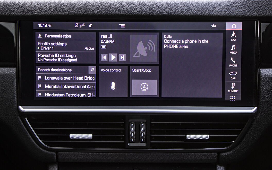 Cayenne Coupe Infotainment Display