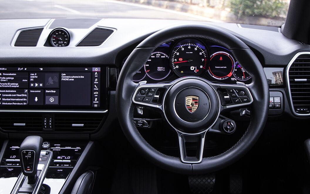 Porsche Cayenne Coupe Steering