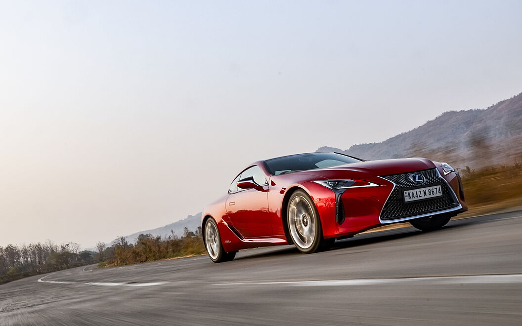 Lexus LC 500h Front Right View