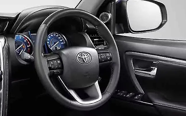 Toyota Fortuner Steering