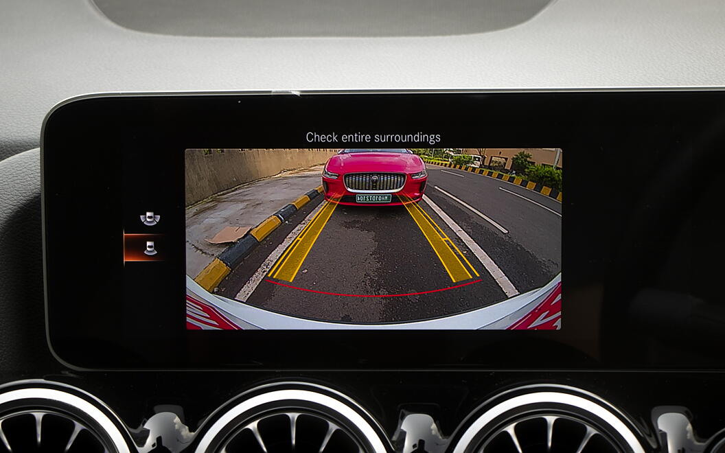 Mercedes-Benz GLA 360 View Camera Control