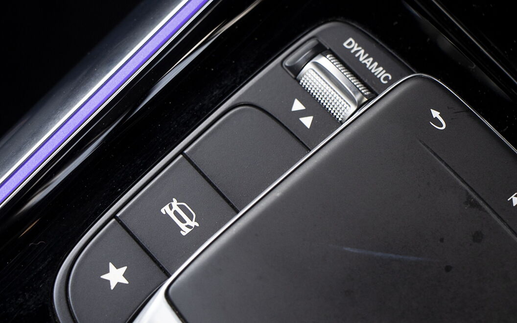 Mercedes-Benz GLA Drive Mode Selector