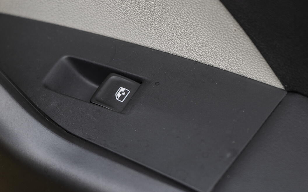 Volkswagen Taigun Passenger Window Controls