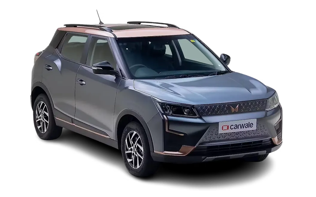 Mahindra XUV400 Front Right View