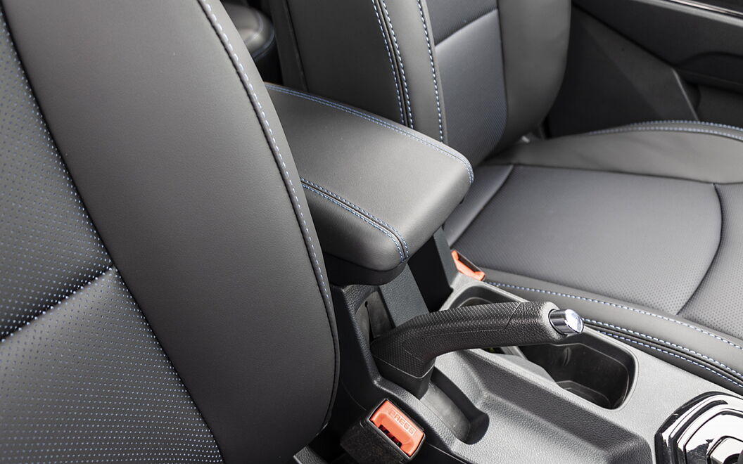 Mahindra XUV400 Front Arm Rest