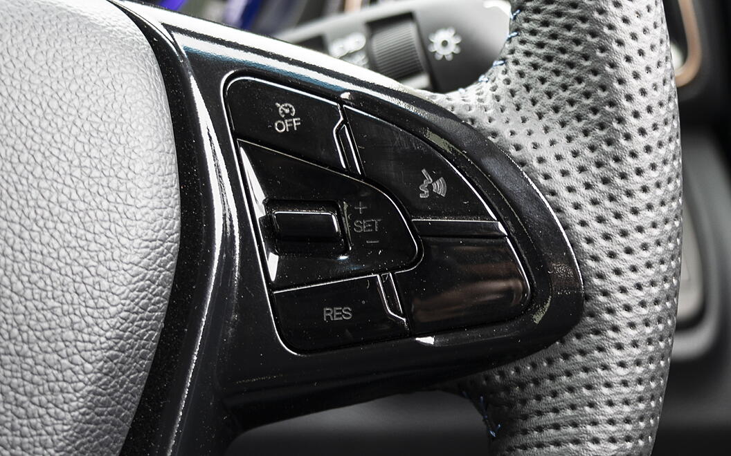 Mahindra XUV400 Steering Mounted Controls - Right