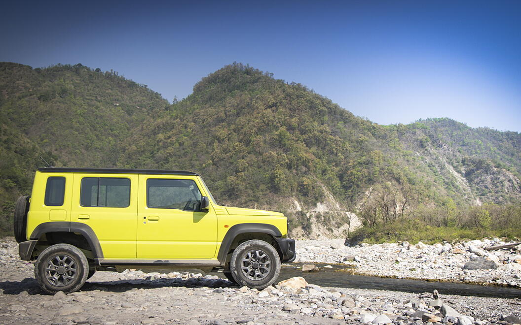 Maruti Suzuki Jimny Right View