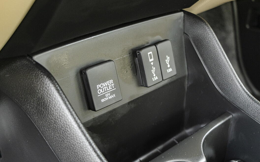 Honda Amaze USB / Charging Port
